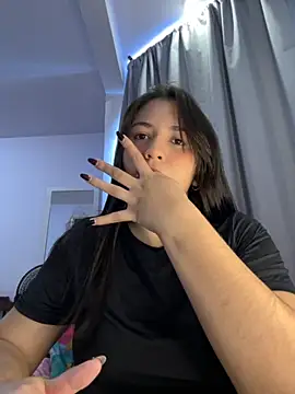 Snapshot of Angeldusttt chatting on 09/27/25, 05:40 Angeldusttt online show from 09/27/25, 05:40