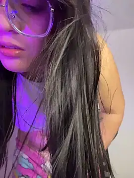 Snapshot of Angeldusttt chatting on 10/06/25, 01:14 Angeldusttt online show from 10/06/25, 01:14