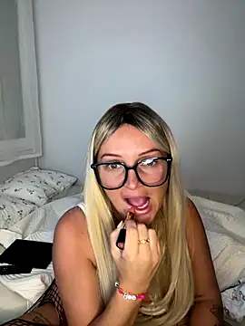 Snapshot of madiiy chatting on 09/25/25, 07:17 madiiy online show from 09/25/25, 07:17