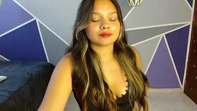 Charlotte greyx online show from 10/23/25, 07:23