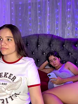 Ashley and Zoe online show from 09/14/25, 11:37