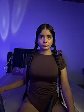 Ashley and Zoe online show from 11/20/25, 10:42