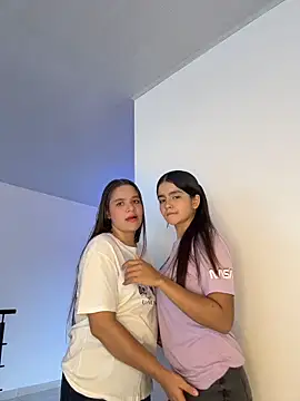 Ashley and Zoe online show from 02/01/26, 05:22