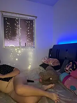 Ashley and Zoe online show from 03/06/26, 04:36