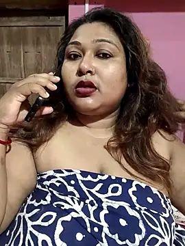Snapshot of hotbhabhi011 chatting on 03/13/26, 11:39 hotbhabhi011 online show from 03/13/26, 11:39