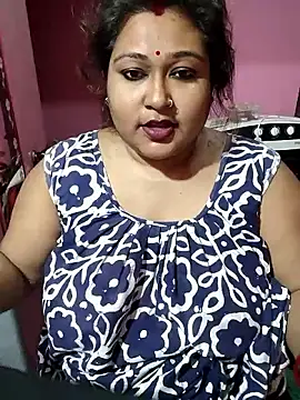 Snapshot of hotbhabhi011 chatting on 03/18/26, 03:53 hotbhabhi011 online show from 03/18/26, 03:53
