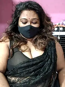 Snapshot of hotbhabhi011 chatting on 05/06/26, 03:02 hotbhabhi011 online show from 05/06/26, 03:02