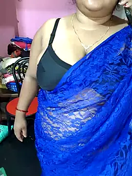 Snapshot of hotbhabhi011 chatting on 05/19/26, 04:19 hotbhabhi011 online show from 05/19/26, 04:19