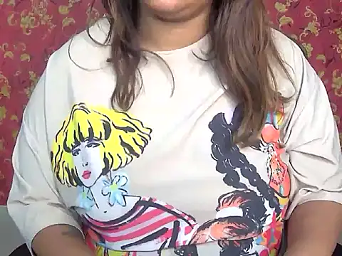 Snapshot of mrymlove chatting on 11/04/25, 03:05 mrymlove online show from 11/04/25, 03:05