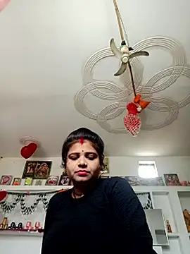 Snapshot of Rani_sahiba chatting on 10/29/25, 08:27 Rani sahiba online show from 10/29/25, 08:27