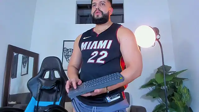 Justin kingX7 online show from 05/06/26, 05:03