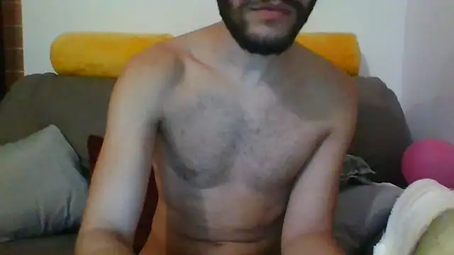 Snapshot of Amicisegreti chatting on 10/12/25, 05:06 Amicisegreti online show from 10/12/25, 05:06