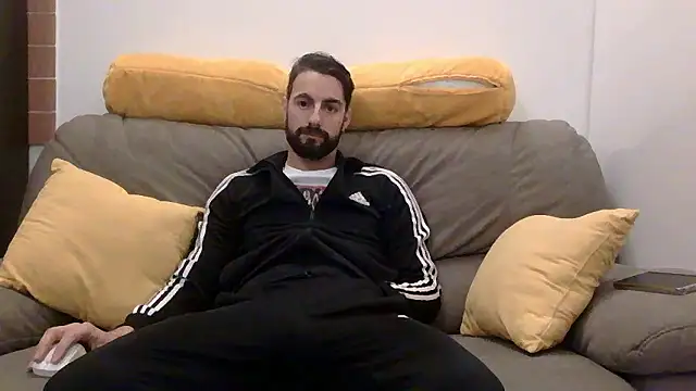 Amicisegreti online show from 01/12/26, 06:35