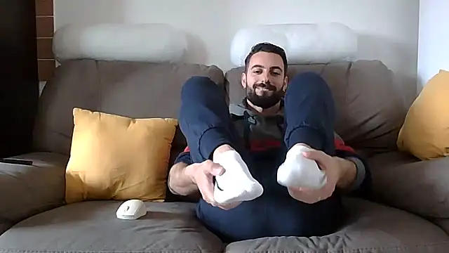 Amicisegreti online show from 04/02/26, 10:46