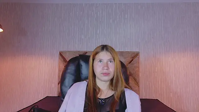 Olivia11  online show from 02/11/26, 04:45