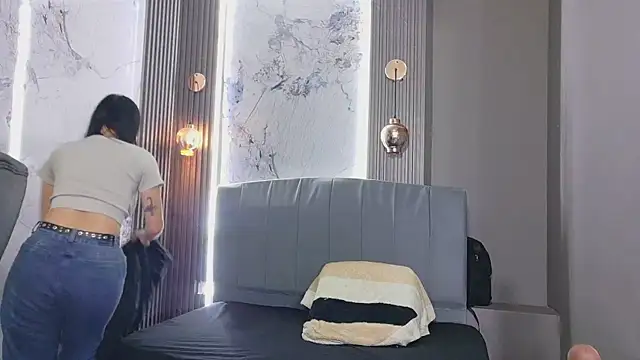 Olivia11  online show from 04/16/26, 04:41