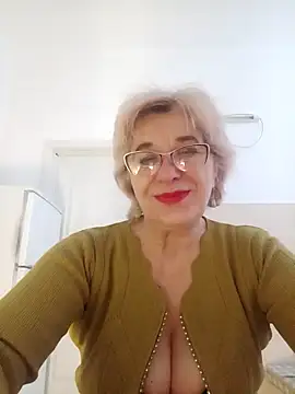 52MiaLove02 online show from 02/02/26, 05:39