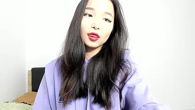 Soyun Mia online show from 02/10/26, 02:21