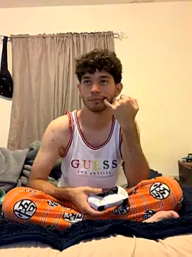 Snapshot of pitudo1313wuero chatting on 09/16/25, 04:35 pitudo1313wuero online show from 09/16/25, 04:35