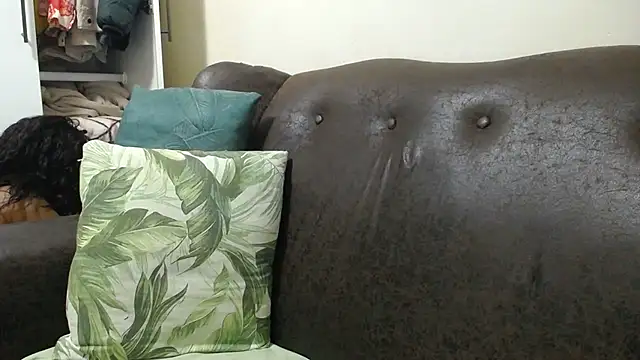 Snapshot of bustylaura4u chatting on 12/23/24, 12:03 bustylaura4u online show from 12/23/24, 12:03