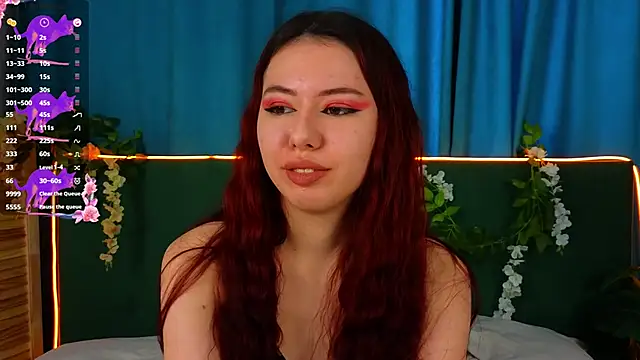 Snapshot of JenniferGlover chatting on 11/22/25, 07:07 JenniferGlover online show from 11/22/25, 07:07