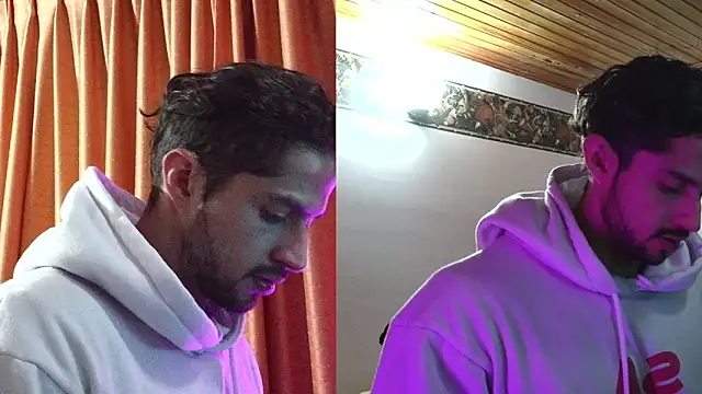 Snapshot of Axel-Cr0ss chatting on 09/11/25, 12:22 Axel-Cr0ss online show from 09/11/25, 12:22