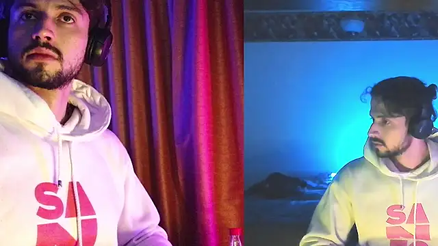 Snapshot of Axel-Cr0ss chatting on 09/21/25, 06:04 Axel-Cr0ss online show from 09/21/25, 06:04