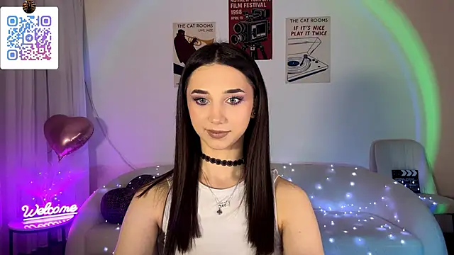 LinaMour online show from 04/28/26, 10:15