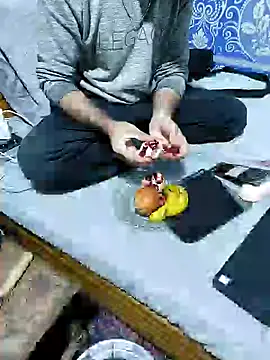 yazinyazin1 online show from 03/06/26, 08:38