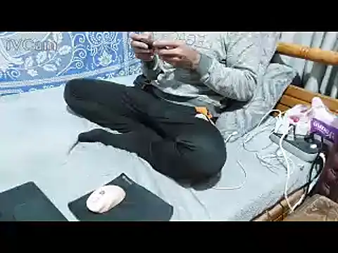 yazinyazin1 online show from 03/14/26, 04:45