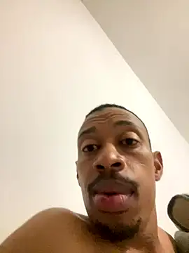 fitsexyman online show from 11/19/25, 10:32