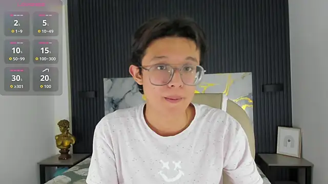 SantiagoRusso18 online show from 11/22/25, 04:00