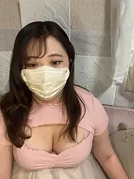 Snapshot of kotone_blossom_x chatting on 10/11/25, 03:50 kotone blossom x online show from 10/11/25, 03:50