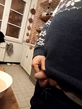 Snapshot of JPB052 chatting on 10/20/25, 05:30 JPB052 online show from 10/20/25, 05:30