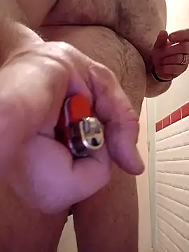 Snapshot of JPB052 chatting on 12/20/25, 08:54 JPB052 online show from 12/20/25, 08:54