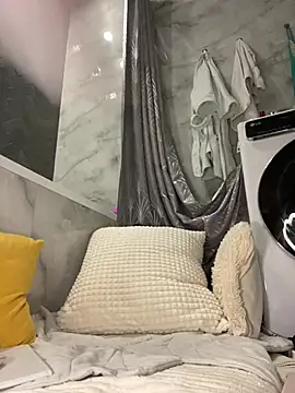 Kitty Kisss online show from 02/18/26, 07:21