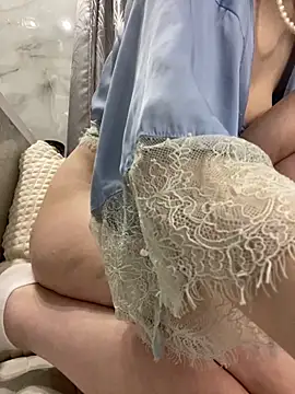 Kitty Kisss online show from 04/13/26, 02:28