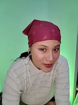 Eva Clark01 online show from 10/22/25, 10:53