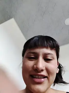 Eva Clark01 online show from 11/16/25, 02:55