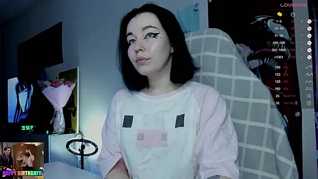 MargarettRose online show from 02/04/26, 01:33