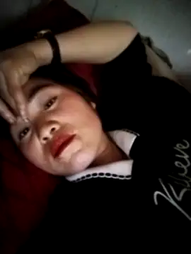 tuyetnhi-00 online show from 12/20/25, 07:59