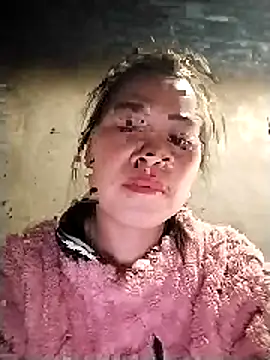 tuyetnhi-00 online show from 03/13/26, 07:37