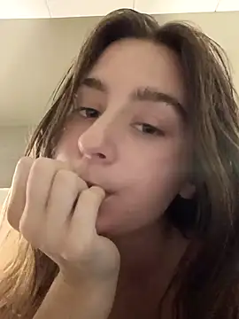 freakylittlebitch69 online show from 09/12/25, 02:22