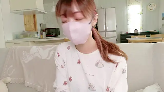 Snapshot of SUZU_1201 chatting on 09/21/25, 12:56 SUZU 1201 online show from 09/21/25, 12:56