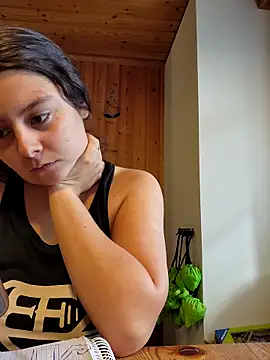 YoungLiisaxx online show from 10/22/25, 08:14