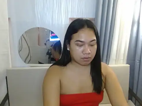 Snapshot of TsUncutKaren chatting on 11/06/25, 05:25 TsUncutKaren online show from 11/06/25, 05:25