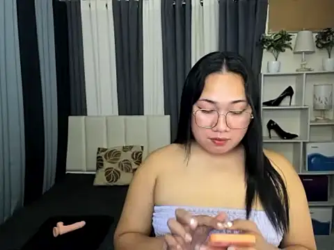 TsUncutKaren online show from 02/21/26, 04:52