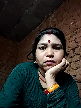 Priya tyagi online show from 10/10/25, 12:09