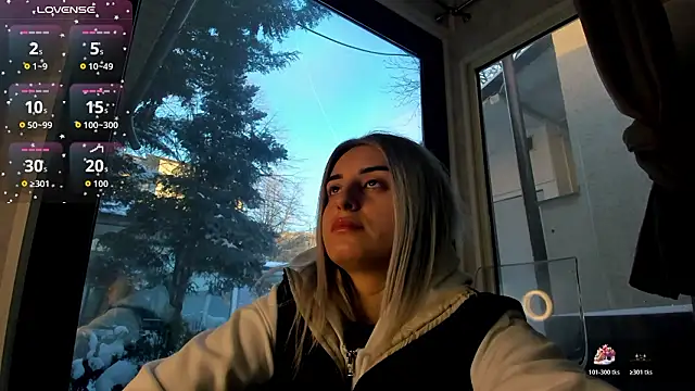 Ella Vee online show from 02/03/26, 06:11