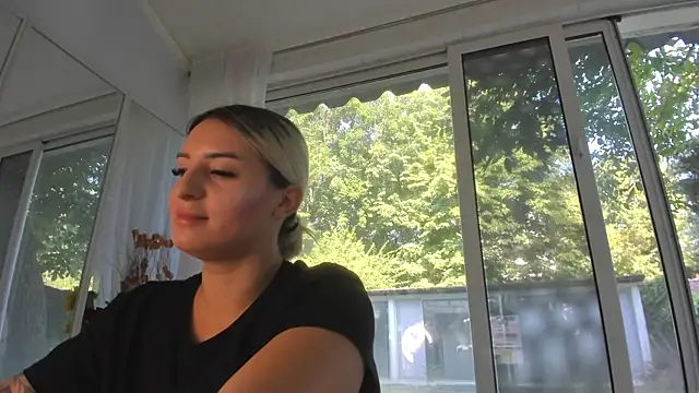 Ella Vee online show from 07/17/26, 06:31
